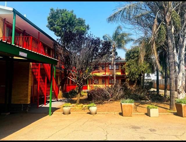 2 BEDROOM PROPERTY TO RENT IN WESTONARIA